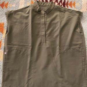 Figs Moss Rafaela Oversized Scrub Top XS